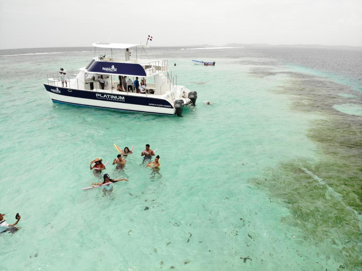 Paradise Island Beach Resort Punta Rucia Bagian luar foto