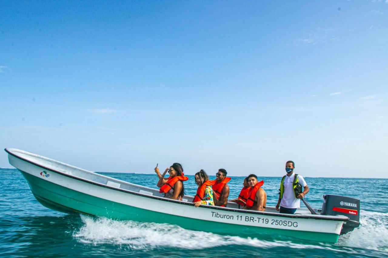 Paradise Island Beach Resort Punta Rucia Bagian luar foto
