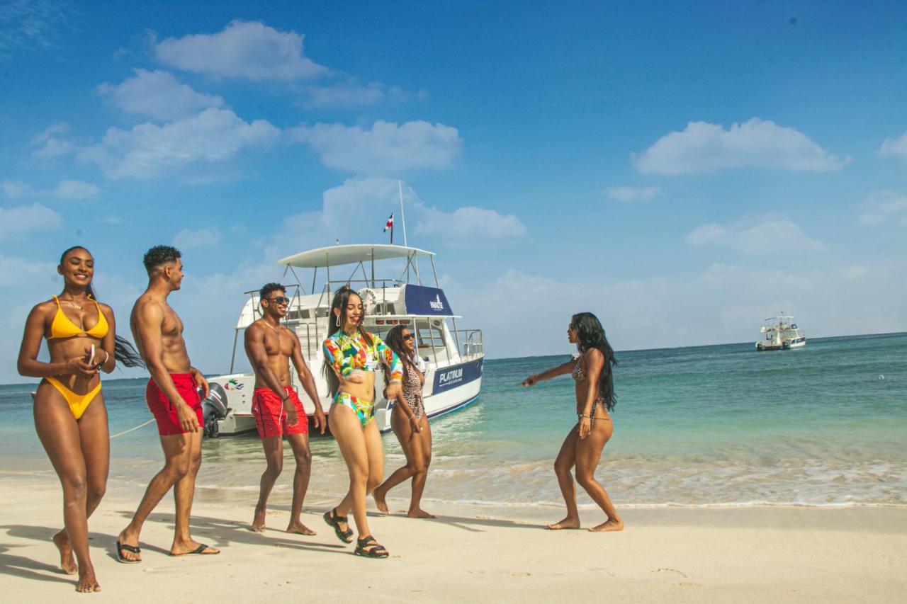 Paradise Island Beach Resort Punta Rucia Bagian luar foto