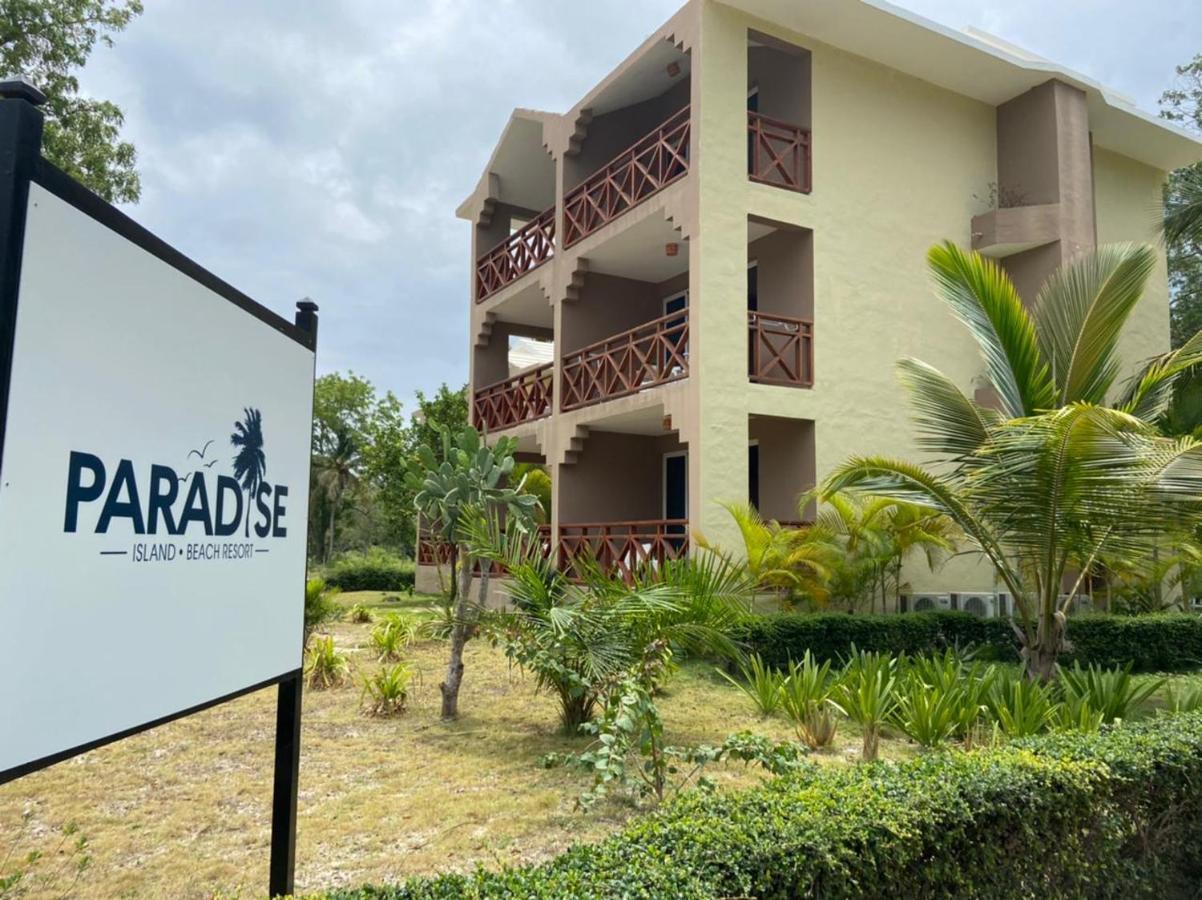 Paradise Island Beach Resort Punta Rucia Bagian luar foto