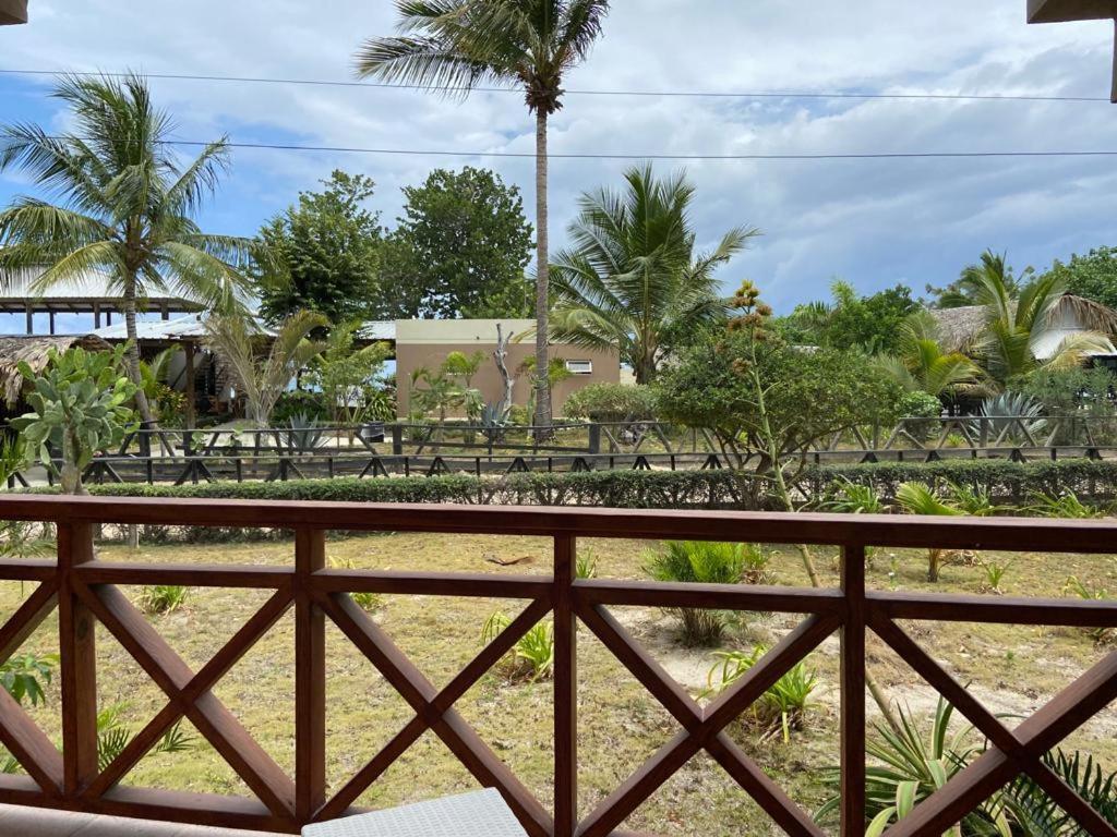Paradise Island Beach Resort Punta Rucia Bagian luar foto