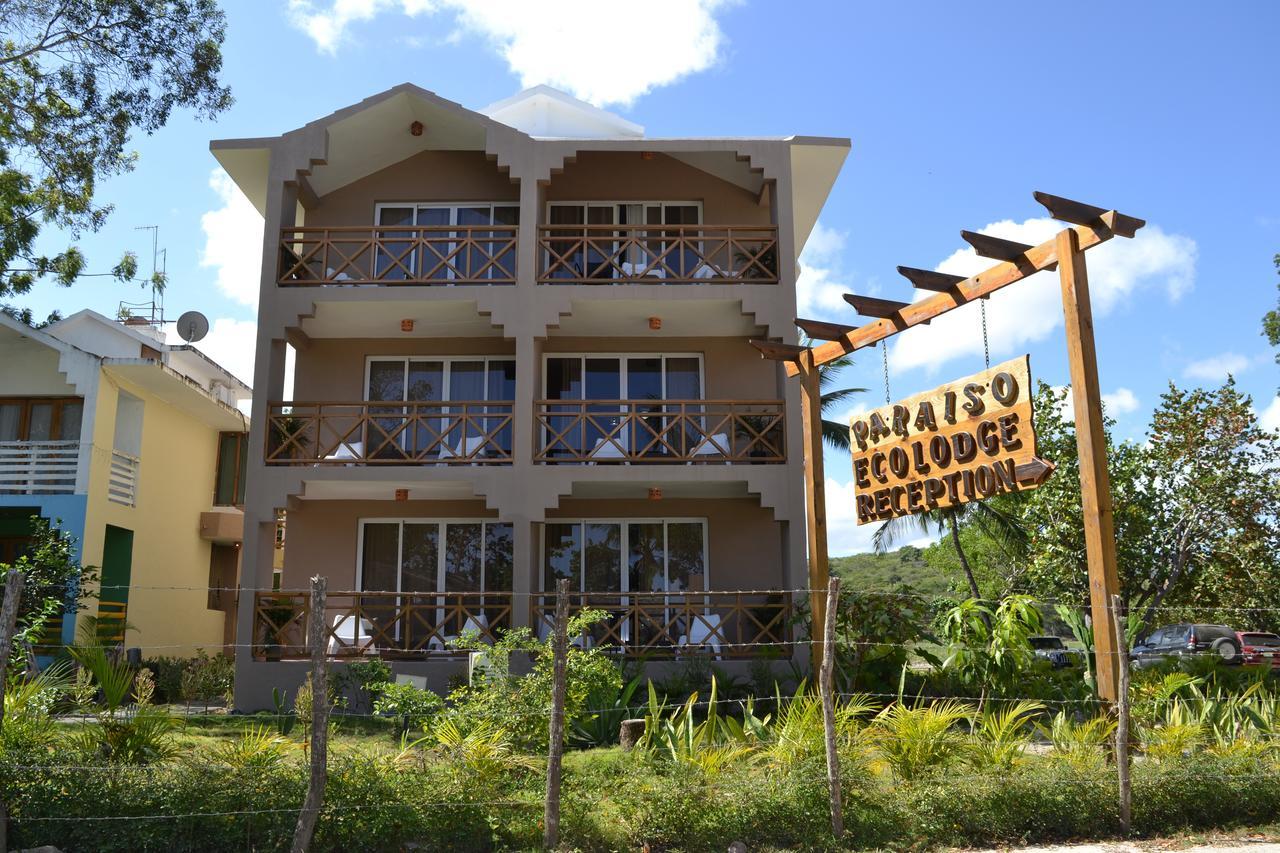 Paradise Island Beach Resort Punta Rucia Bagian luar foto