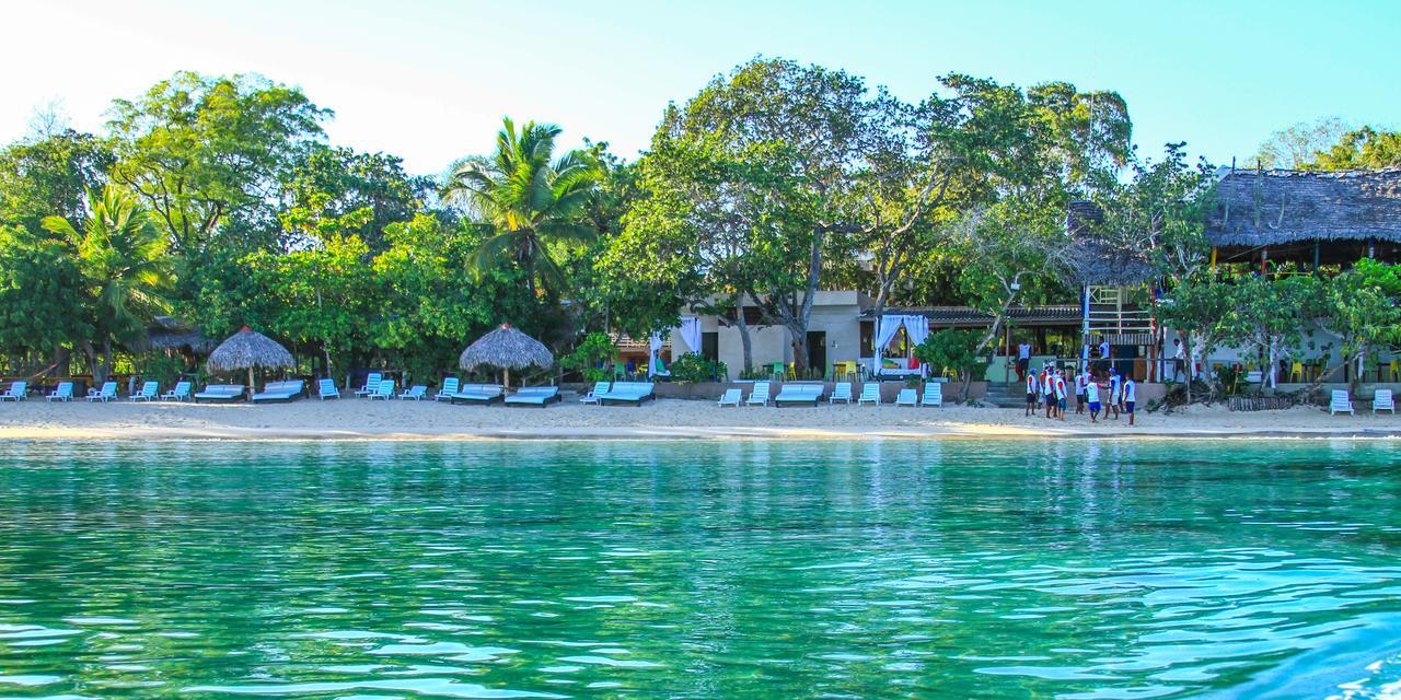 Paradise Island Beach Resort Punta Rucia Bagian luar foto